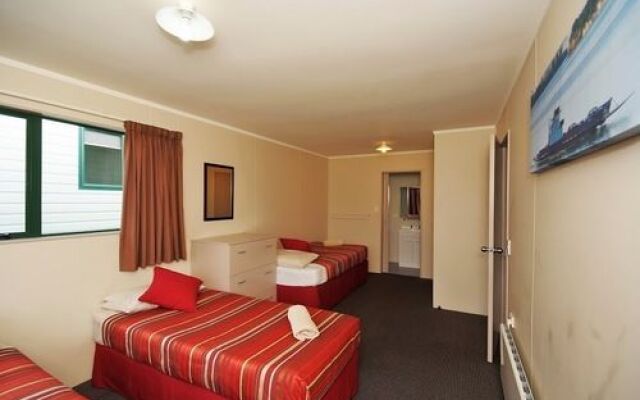Omokoroa Kiwi Holiday Park