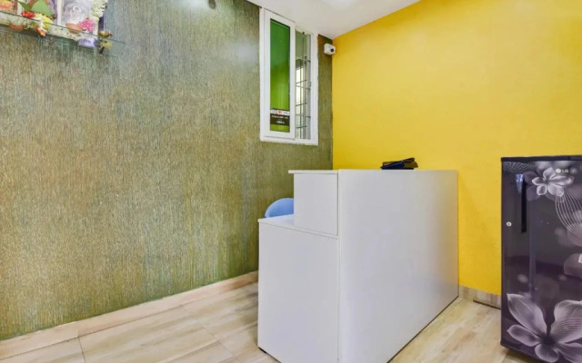 OYO 13043 Sree Sai Suites