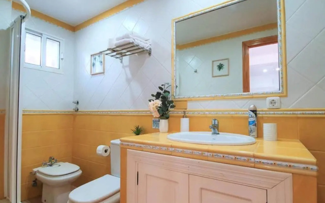 "Ñ" Casa Rural El Romeral - ALEGRÍA Housing