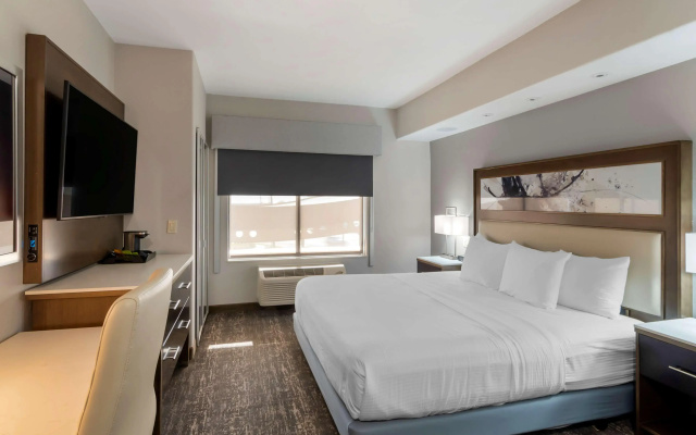 Best Western Premier Liberty Inn & Suites