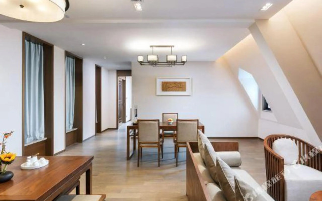 Hangzhouyuxiang Lake Health Resort