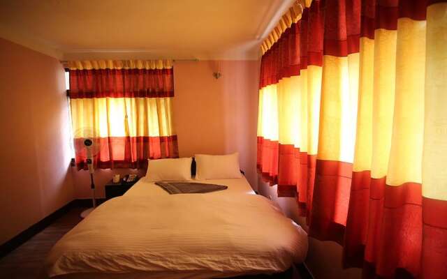 Mitra garden Inn