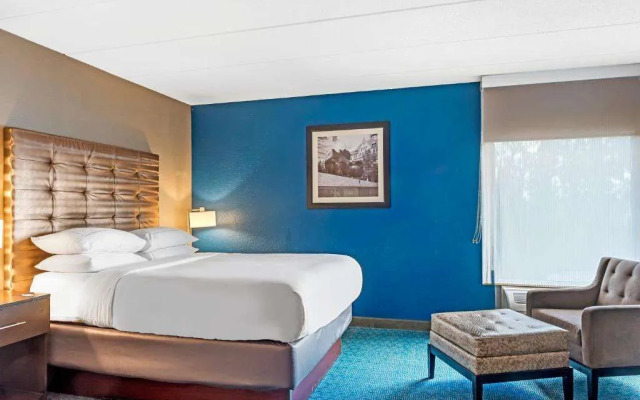 DoubleTree by Hilton Roseville Minneapolis