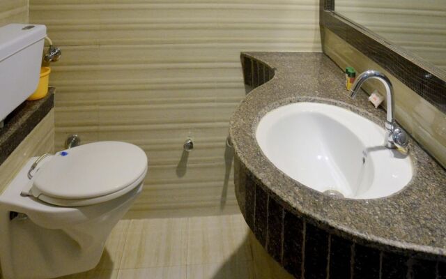 Collection O 4957 Hotel China Town