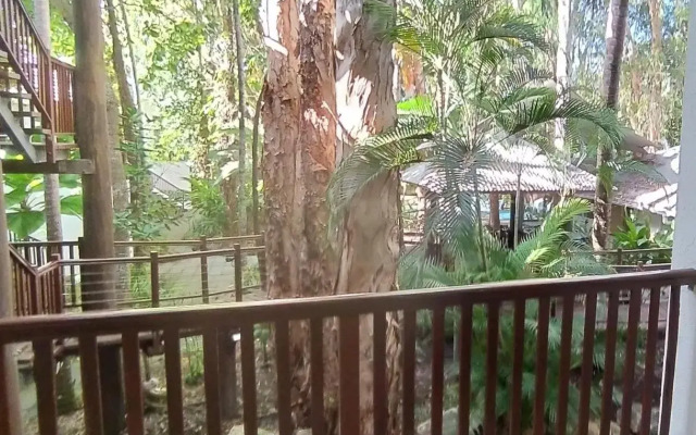 REEF RETREAT APARTMENTS PALM COVE Unit 12