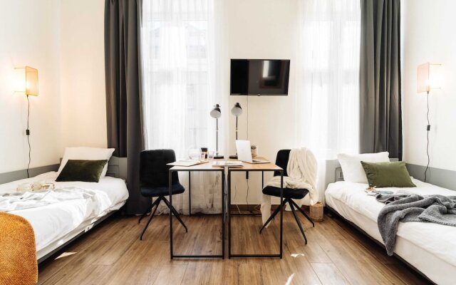 Sapphire Studios by Loft Affair