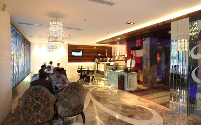 Maya Hotel