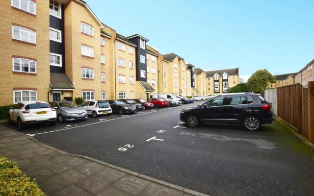 Luxury top floor 2BD Apartment Apsley