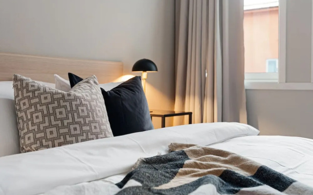 Enter St. Elisabeth Hotel