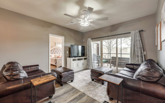 Relax Poolside! Golfers Oasis in Branson West