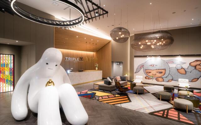 Triple Y Hotel