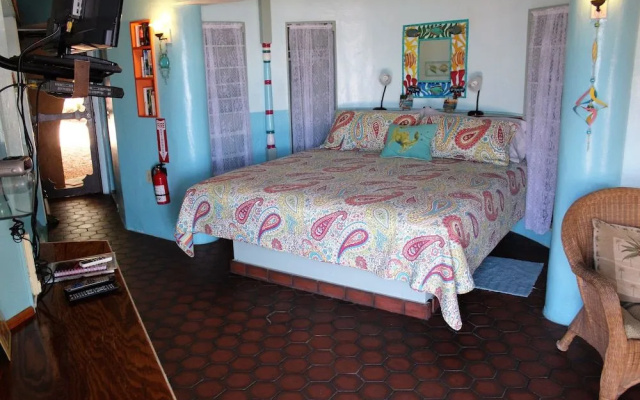 Barnacle Resort
