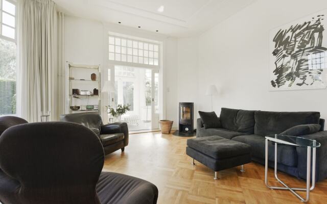 Luxurious Villa in Haarlem with Two Ponds