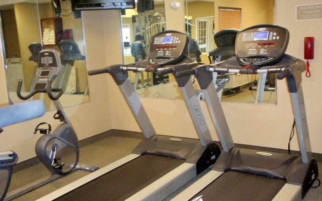 Candlewood Suites Airport by IHG