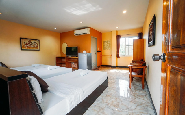 Phoemphoon 2 Hotel