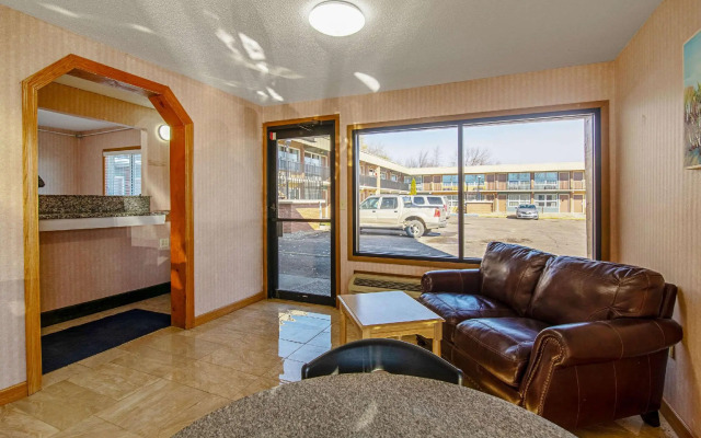 Devils Lake Inn By OYO Near Devils Lake Regional Airport