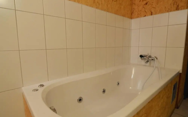 Beautiful Holiday Home in Malmedy-beverce With Sauna