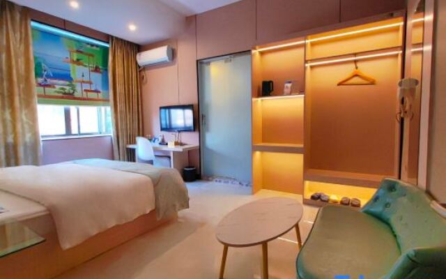 Tian Dongyu Chen Fashion Hotel