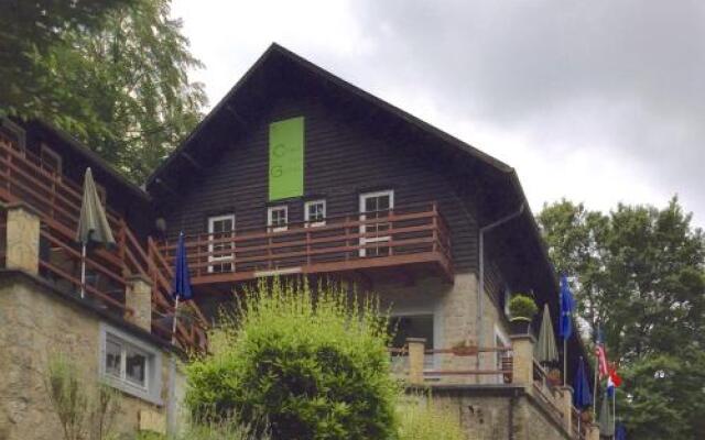 Le Chalet des Grottes