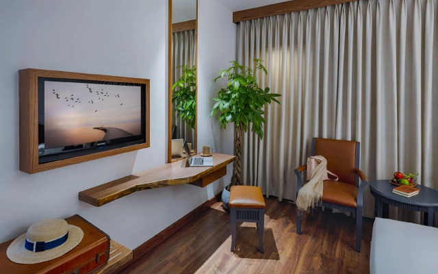 Silverland Min Hotel