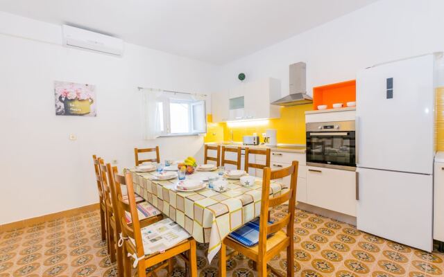 Apartments Grakalic great location