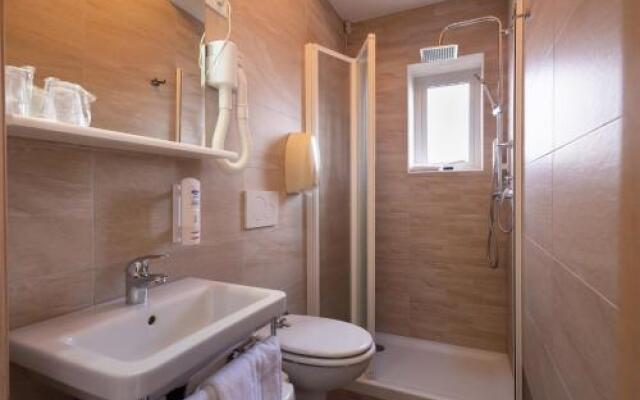 Hotel Atenea