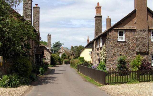 Tudor Cottage