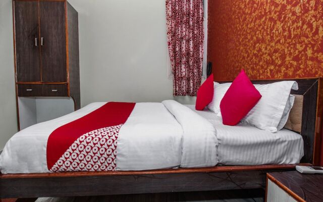 OYO 15242 Hotel Rathi Palace