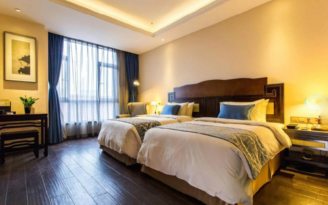Tianchenlou Hotel