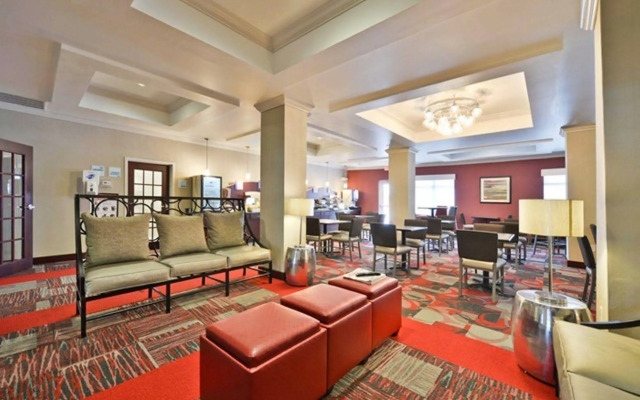 Holiday Inn Express & Suites Utica by IHG