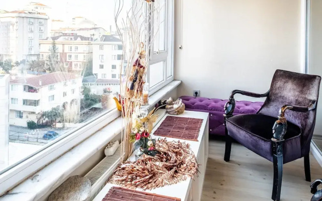 Vibrant Flat in Atasehir With Central Location