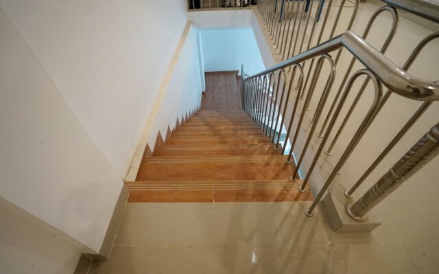 Sans Hotel Max To U Palembang