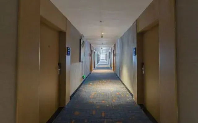 Thank Hotel Premium