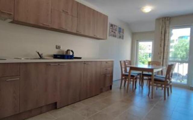 Perla South Beach Apartments