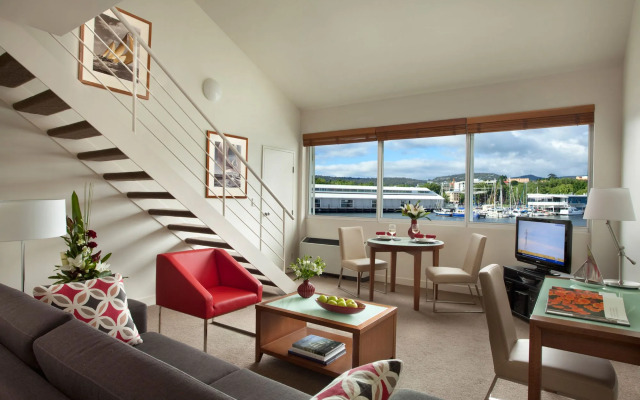 Somerset on The Pier Hobart