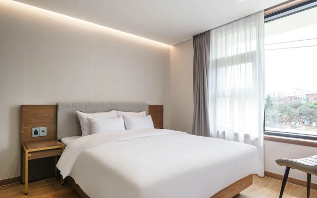 Brown Dot Hotel Ajung