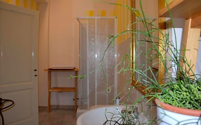 Casa Ciri Bed  Breakfast