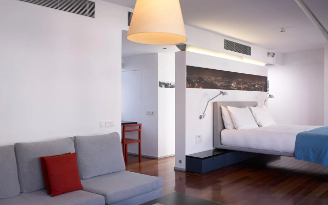 Periscope Hotel
