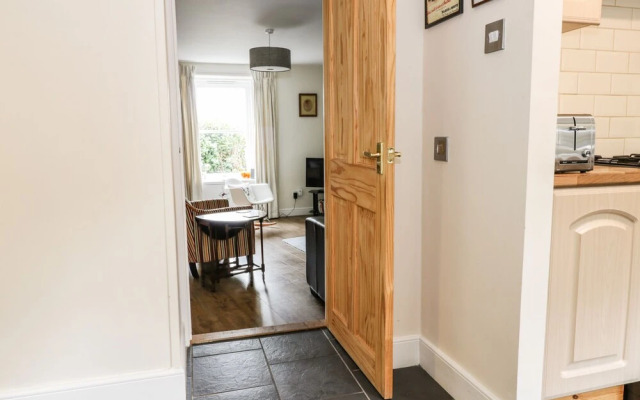 1 Blinkbonny Cottages