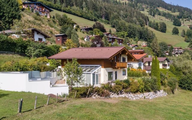 Opulent Holiday Home in Piesendorf with Sauna & Hot Tub