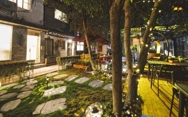 Shanghai Mandu Small Residence (Zhujiajiao Ancient Town Scenic Area Branch)