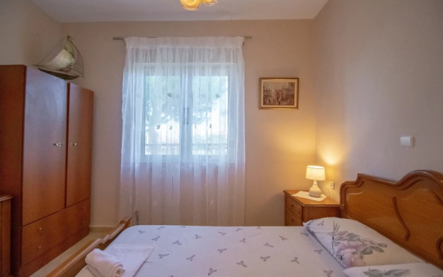 Yiota Porto Kavo Apartment