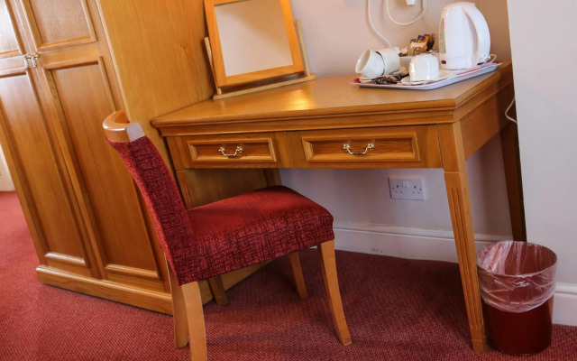 Royal Exeter Hotel