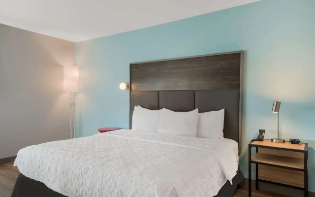 Tru by Hilton Greensboro, NC