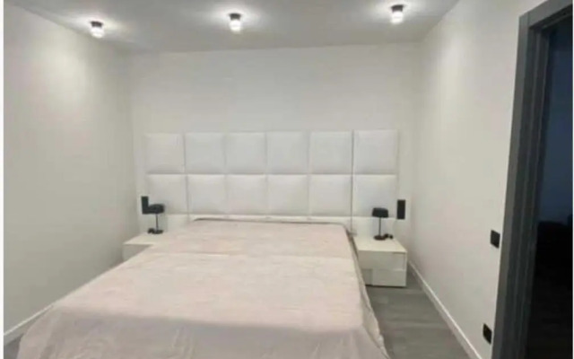 Lux 1-bedroom beautiful apartment Most City Central area