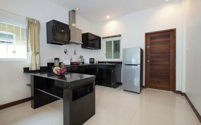 Holiday 2BR Jacuzzi Pool Villa Lancelot3