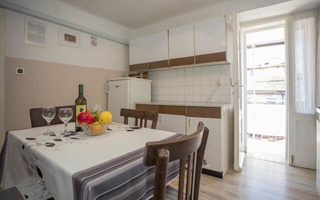 Apartments Crevatin Riva