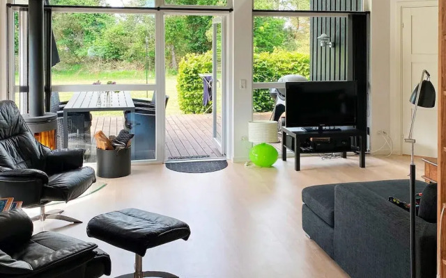 6 Person Holiday Home in Hals