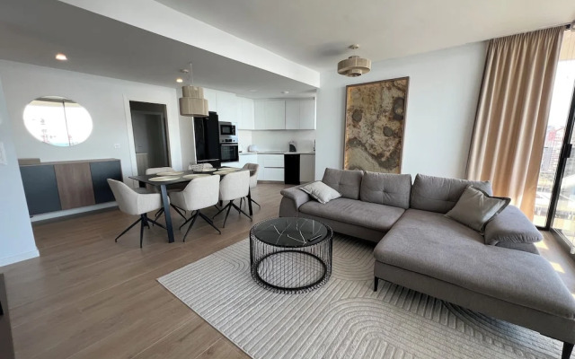 Torre Sakura By Leo Apartments