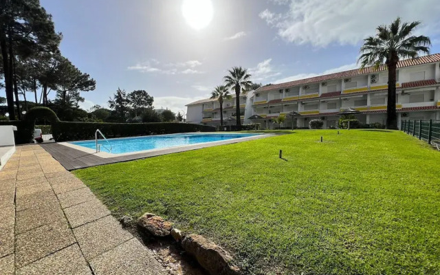Vilamoura Nautilus With Pool by Homing